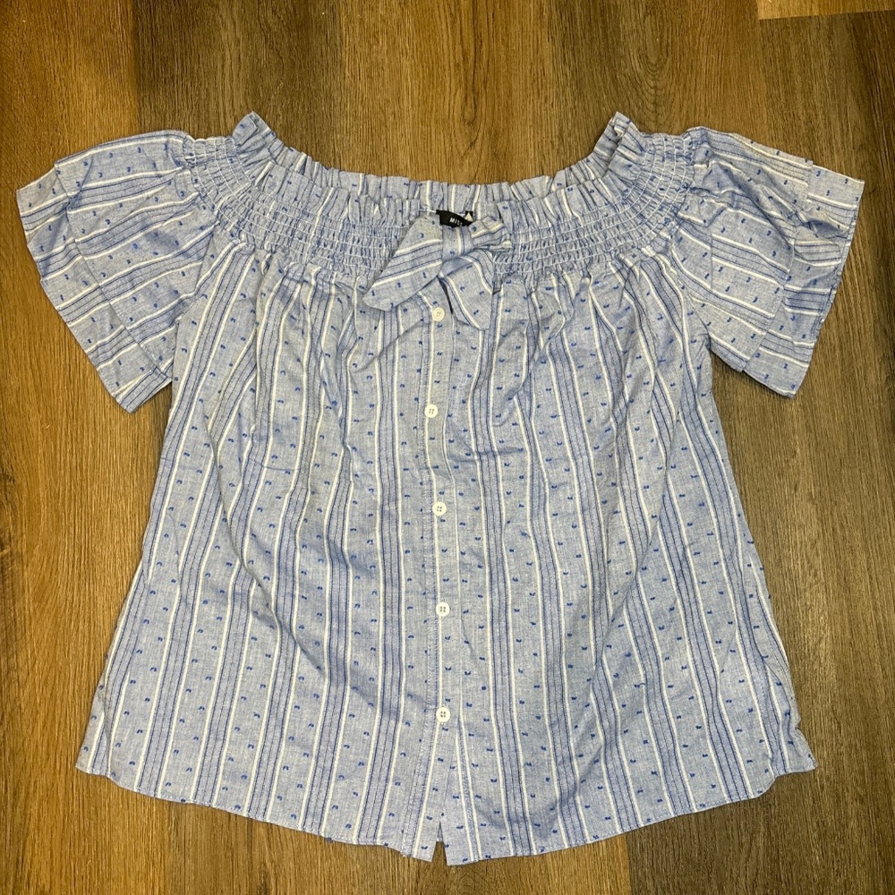 Miss Me Top Women's M Off-Shoulder Blue Short Sleeve Button Up Western